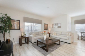 Stunning Storey Lake Villa Prime Location